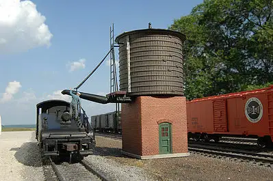 Bachmann 35112 HO Scale Branch Line Water Stop (Tower) - Scene Scapes(R) -- 2-3/8 x 3 x 4-1/2" 6 x 7.6 x 11.4cm