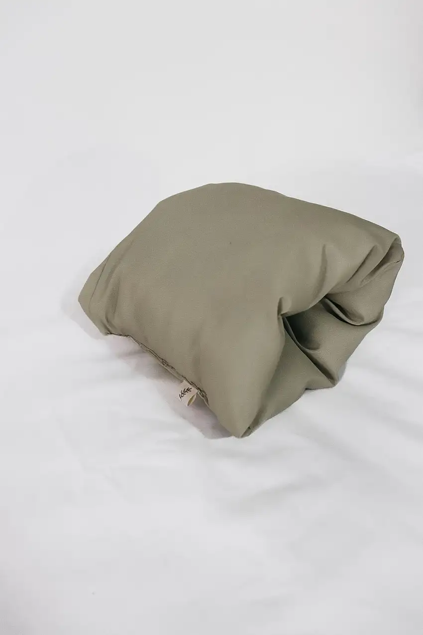 Meadow Wipeable Cradle Arm Pillow