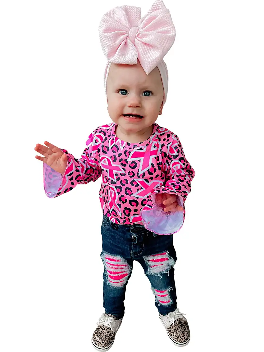 We Wear Pink Sleeve Bell Leo Only