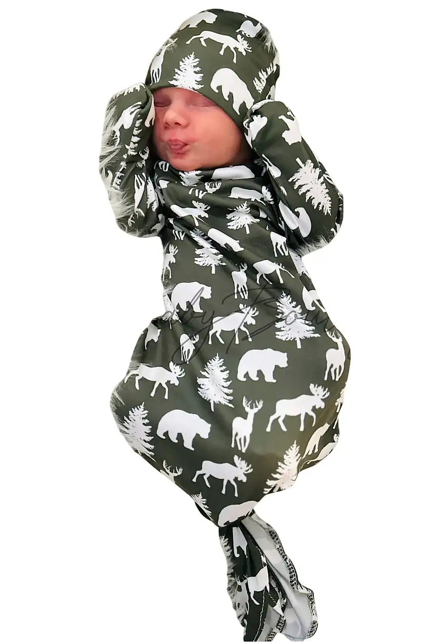 Woodland Hunter Green Knotted Gown And Hat Set